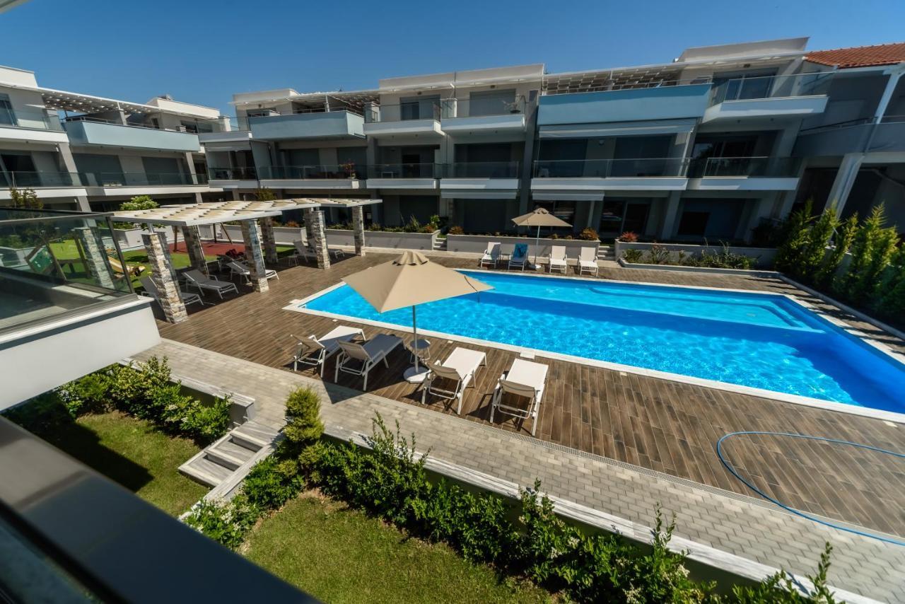 Itaka Familiy Apartments - Halkidiki Suites Com Никити Екстериор снимка