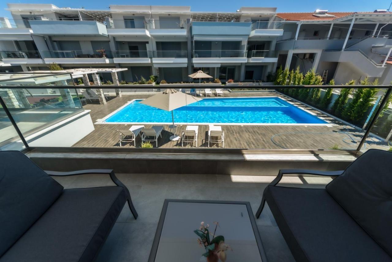 Itaka Familiy Apartments - Halkidiki Suites Com Никити Екстериор снимка