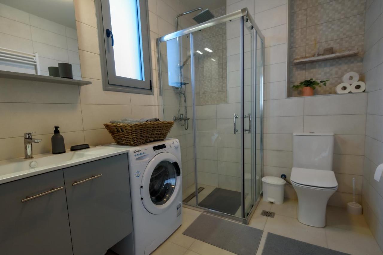 Itaka Familiy Apartments - Halkidiki Suites Com Никити Екстериор снимка
