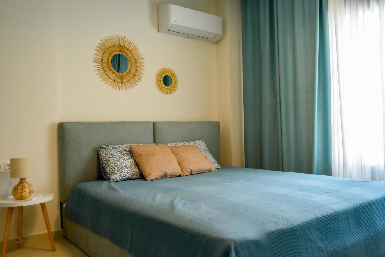Itaka Familiy Apartments - Halkidiki Suites Com Никити Екстериор снимка
